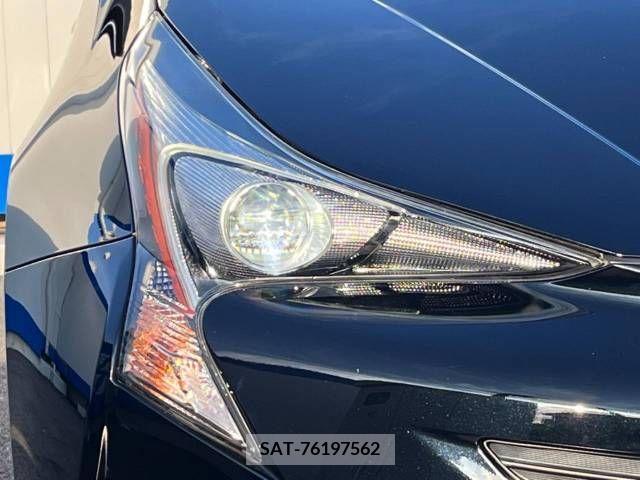 Toyota PRIUS 2016-11 322288-12