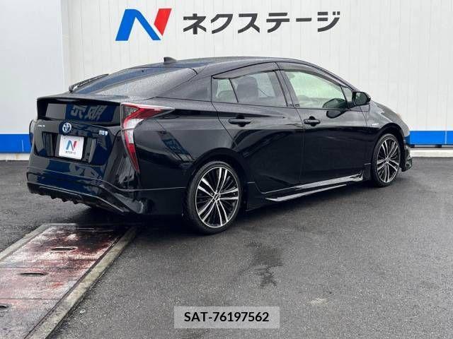 Toyota PRIUS 2016-11 322288-17