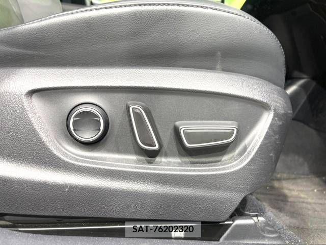 Toyota PRIUS PHV 2017-05 282553-7