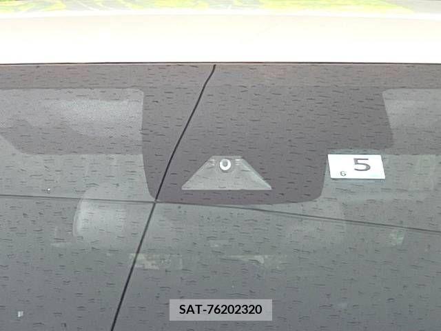 Toyota PRIUS PHV 2017-05 282553-4