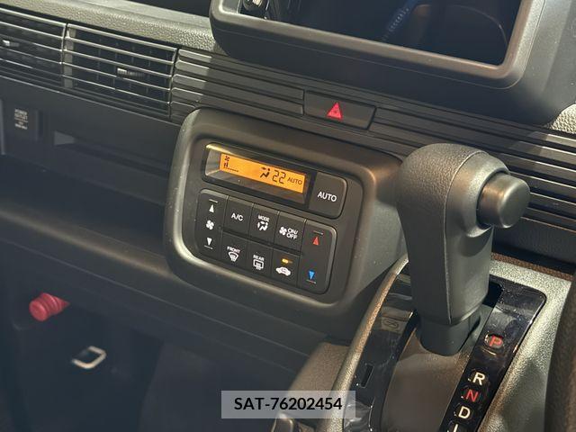 Honda N-VAN 2024-05 307992-20