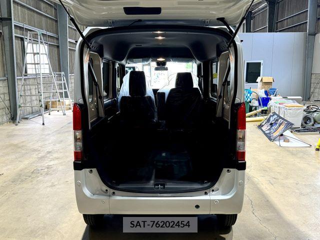 Honda N-VAN 2024-05 307992-10