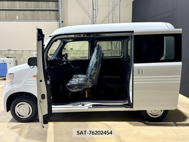Honda N-VAN 2024-05 307992-4