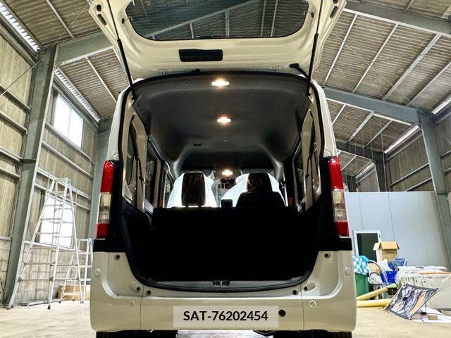 Honda N-VAN 2024-05 307992-9