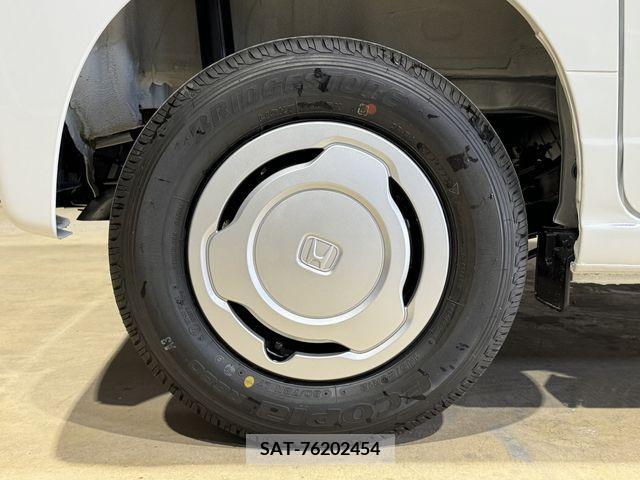 Honda N-VAN 2024-05 307992-13