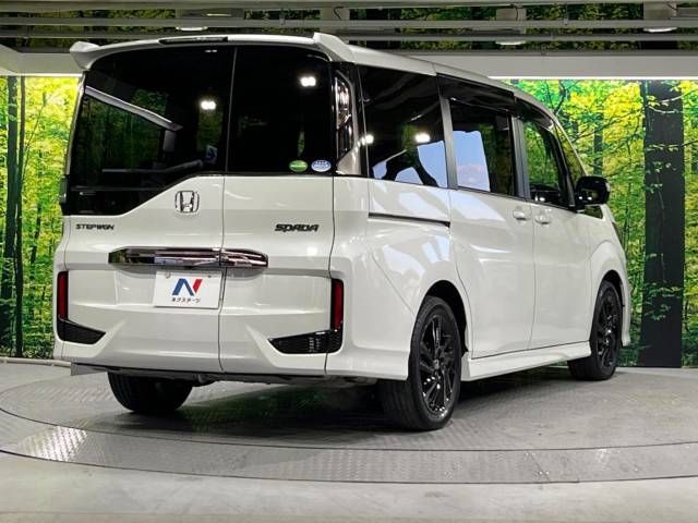 Honda e 2019-10 195174-17
