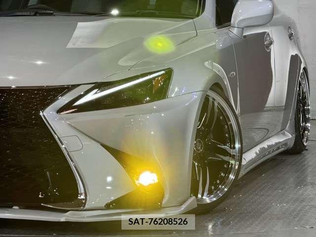 Lexus IS 2006-09 275398-6