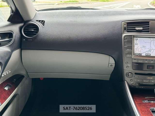 Lexus IS 2006-09 275398-19
