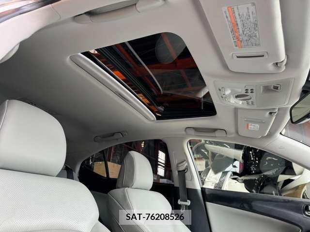 Lexus IS 2006-09 275398-17