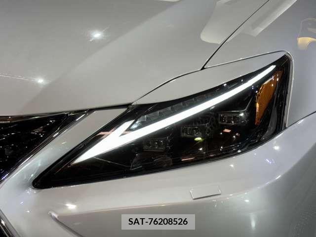Lexus IS 2006-09 275398-13