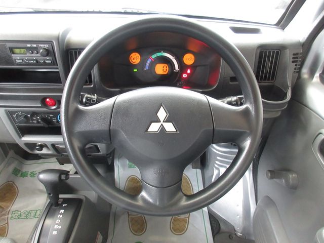 Mitsubishi MINICA 2012-01 18222-17