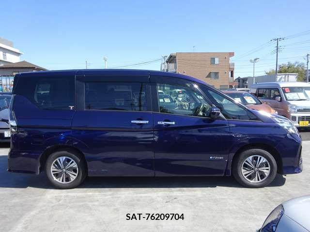Nissan SERENA 2022-01 213162-10