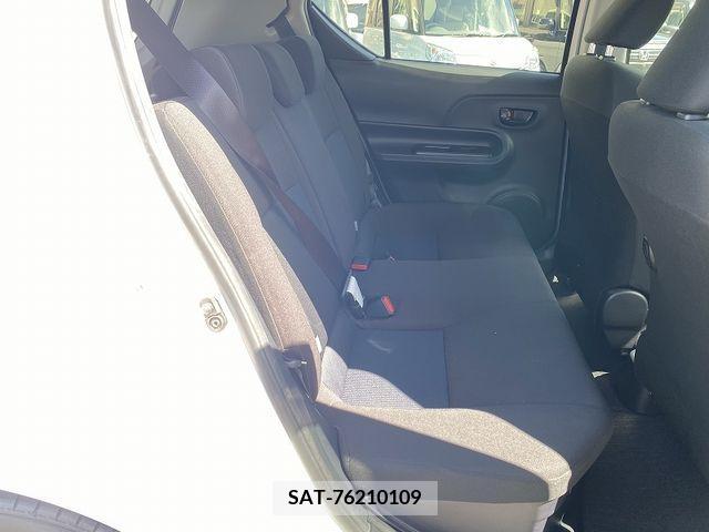 Toyota AQUA 2019-08 395684-14