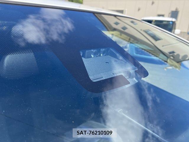 Toyota AQUA 2019-08 395684-21