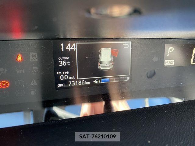 Toyota AQUA 2019-08 395684-29