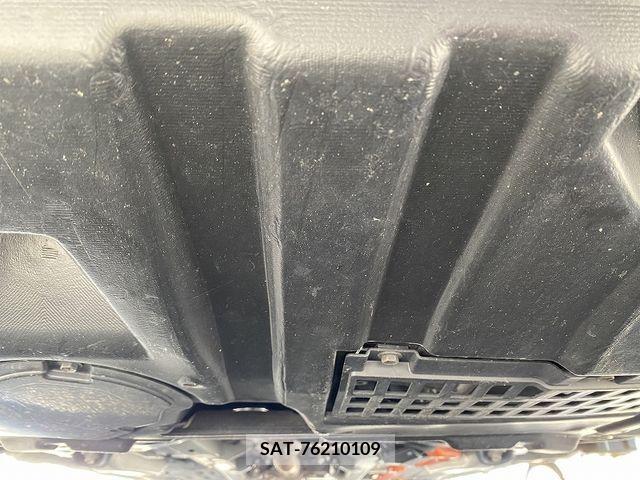 Toyota AQUA 2019-08 395684-27