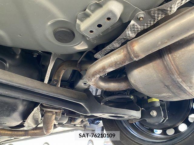 Toyota AQUA 2019-08 395684-26