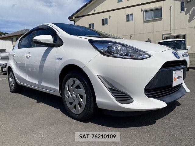 Toyota AQUA 2019-08 395684-1