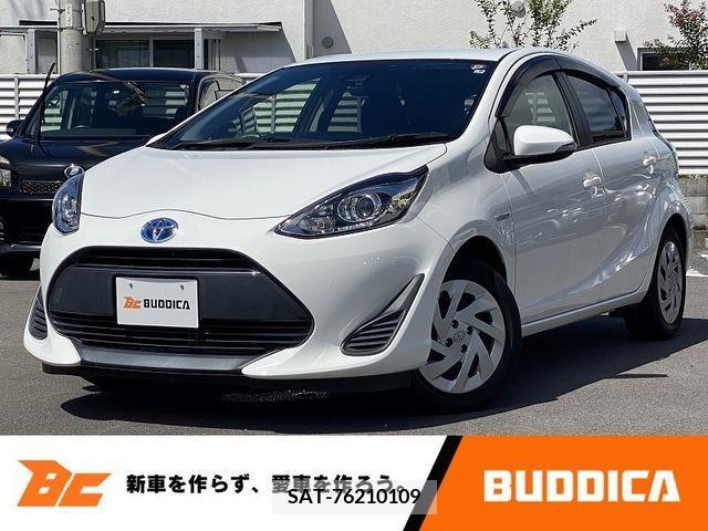 Toyota AQUA 2019-08 395684-0