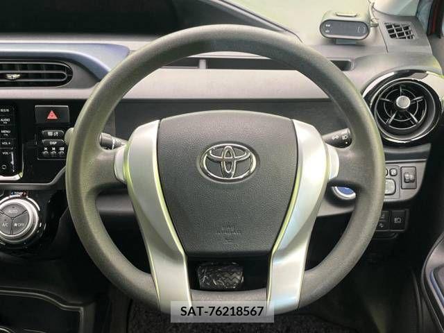 Toyota AQUA 2016-07 314052-11