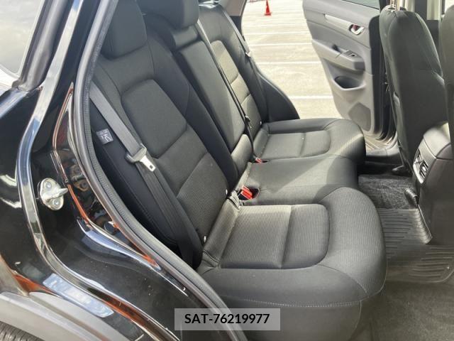 Mazda CX-5 2017-07 296000-11
