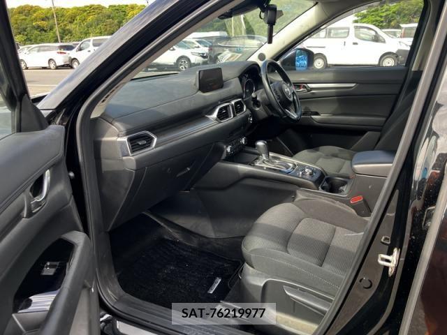 Mazda CX-5 2017-07 296000-13