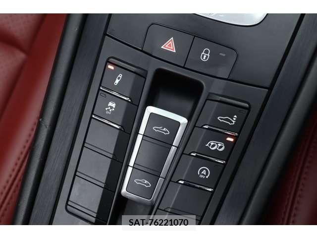 Porsche 911 2017-09 209255-11