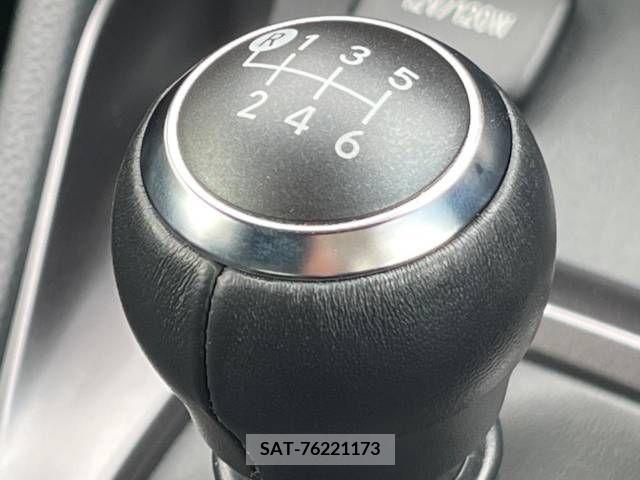 Toyota YARIS 2021-10 272041-4