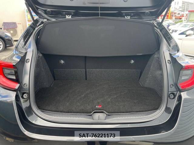 Toyota YARIS 2021-10 272041-10