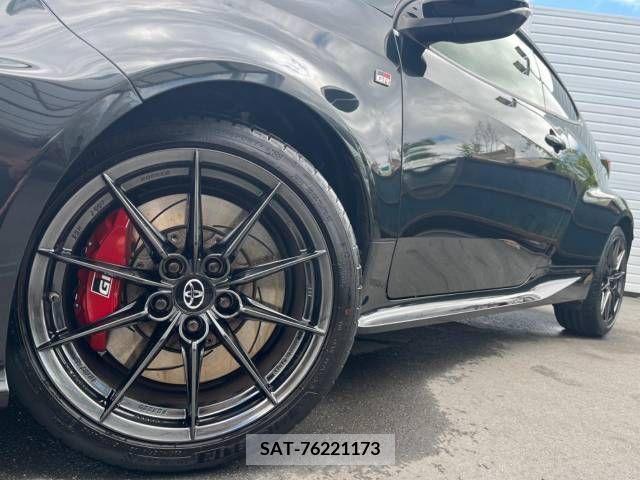 Toyota YARIS 2021-10 272041-13