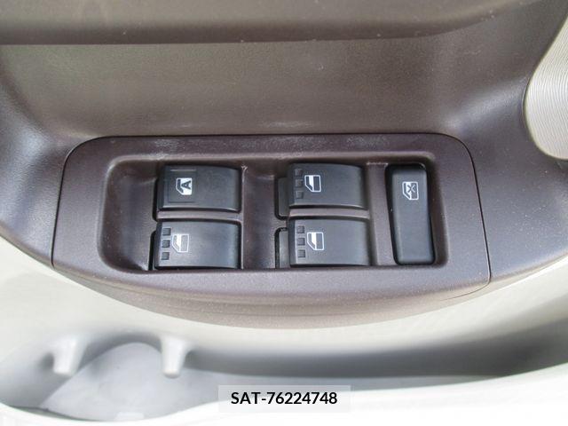 Toyota PASSO 2011-08 341733-25