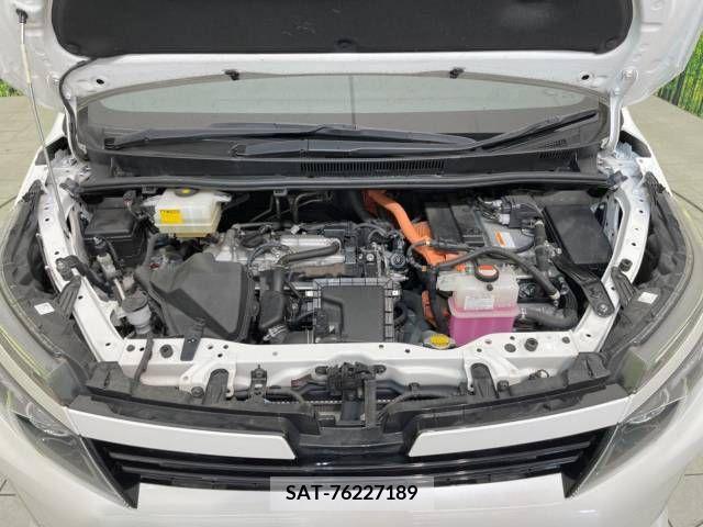 Toyota VOXY HYBRID 2015-06 322794-19