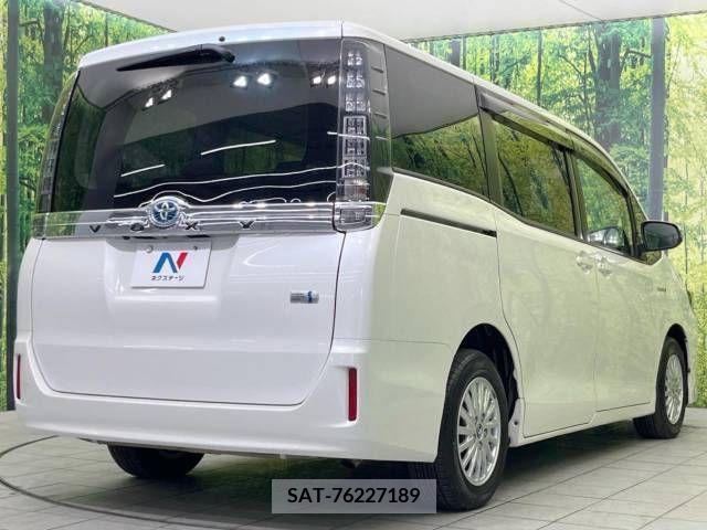 Toyota VOXY HYBRID 2015-06 322794-18