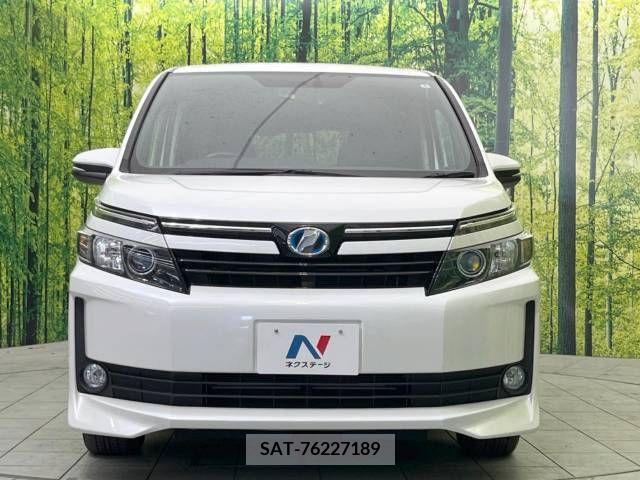 Toyota VOXY HYBRID 2015-06 322794-15