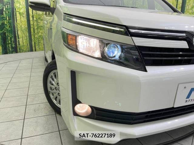 Toyota VOXY HYBRID 2015-06 322794-13