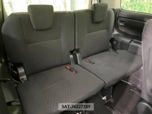 Toyota VOXY HYBRID 2015-06 322794-10