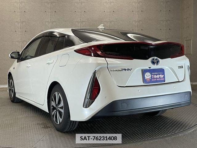 Toyota PRIUS PHV 2017-05 386111-2
