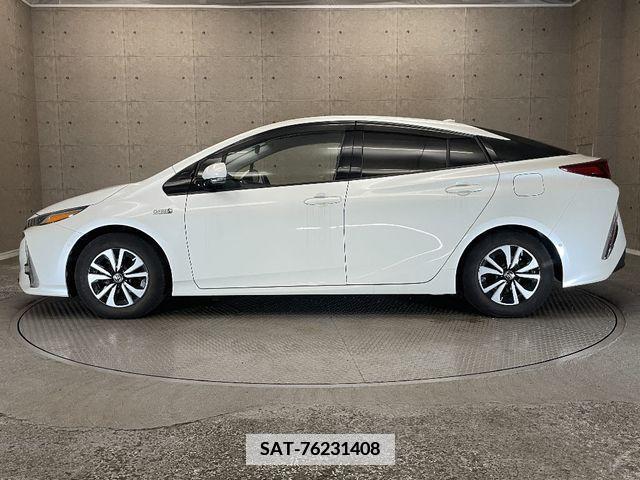 Toyota PRIUS PHV 2017-05 386111-7