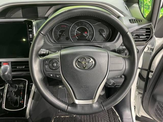 Toyota VOXY 2018-10 28295-12