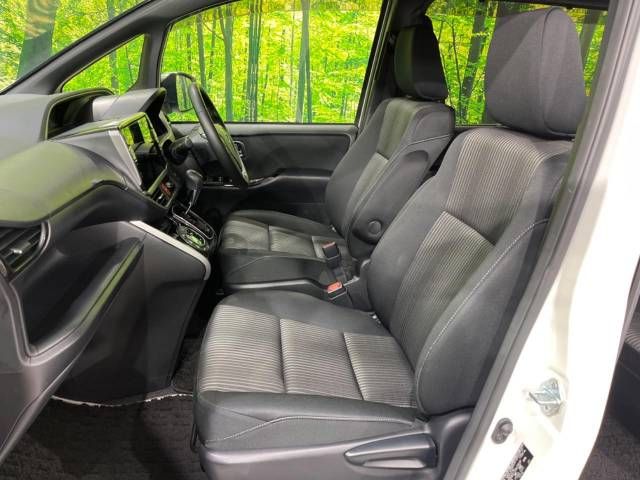 Toyota VOXY 2018-10 28295-8