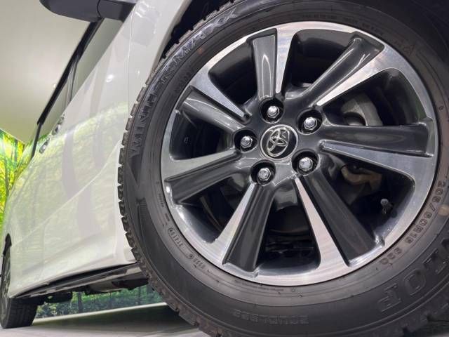 Toyota VOXY 2018-10 28295-14