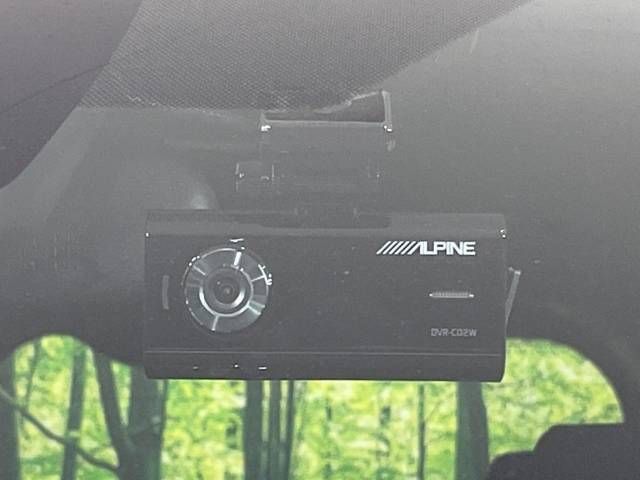 Toyota VOXY 2018-10 28295-6