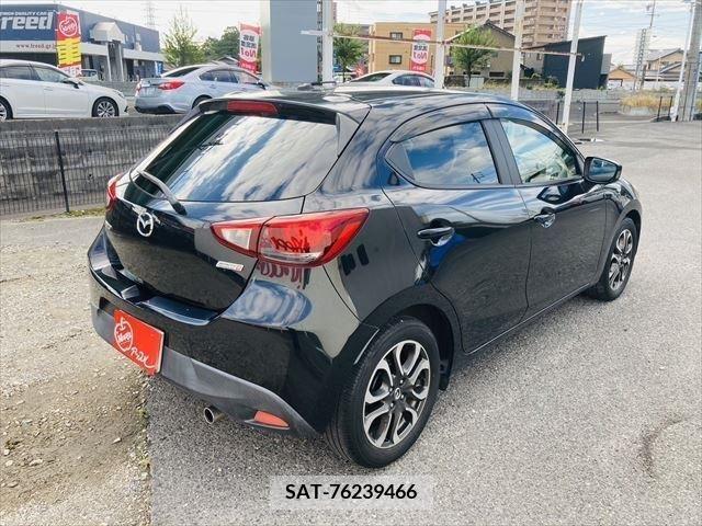 Mazda DEMIO 2015-01 359379-17