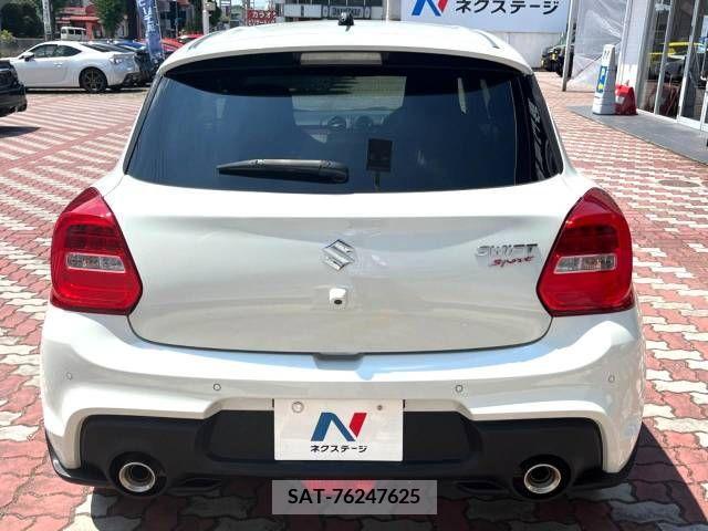 Suzuki SWIFT 2022-01 368994-15