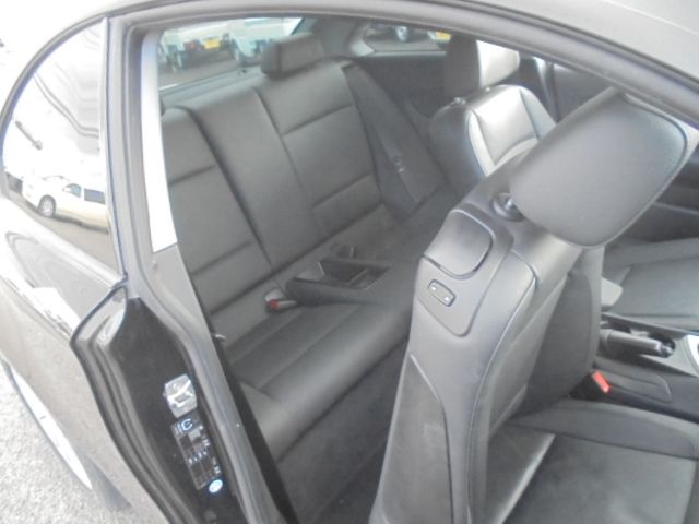 Bmw 1 SERIES 2010-08 893-13