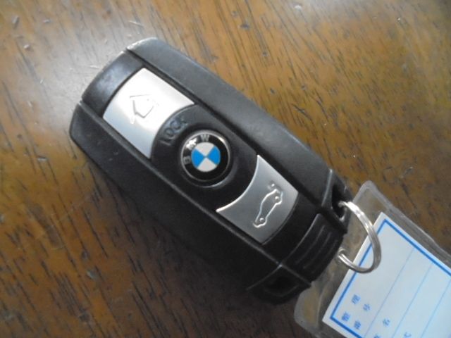 Bmw 1 SERIES 2010-08 893-25