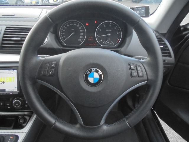 Bmw 1 SERIES 2010-08 893-1