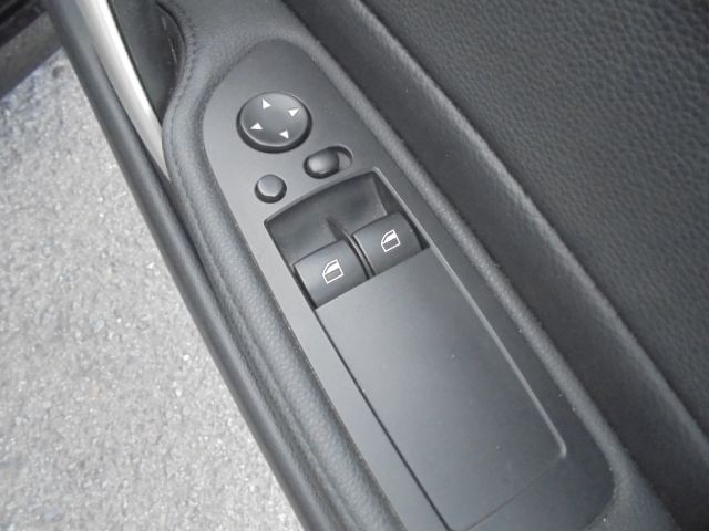 Bmw 1 SERIES 2010-08 893-14