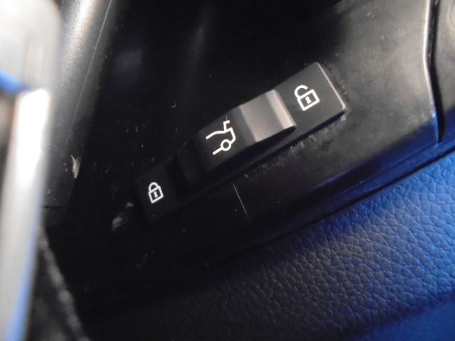 Bmw 1 SERIES 2010-08 893-15