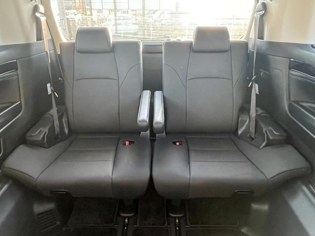Toyota ALPHARD 2023-01 18411-4